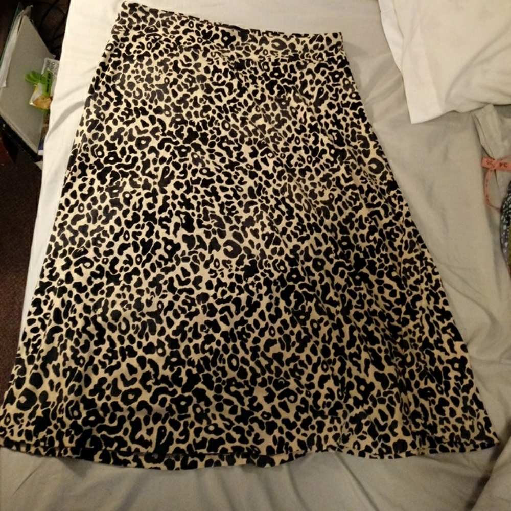 JONES WEAR SKIRT